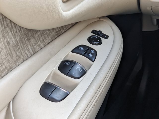 2023 Nissan Murano SL photo