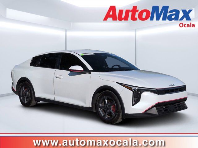 Snow White Pearl 2025 Kia K4 LXS FWD Sedan Front-Wheel Drive Continuously Variable Transmission