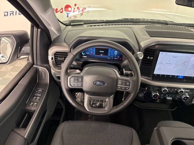 2025 Oxford White Ford F-150 XLT 4X4 Truck