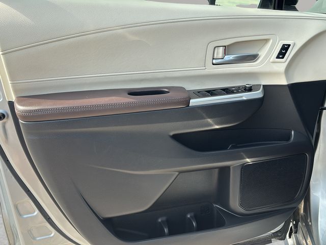 Used 2023 Toyota Sienna Van