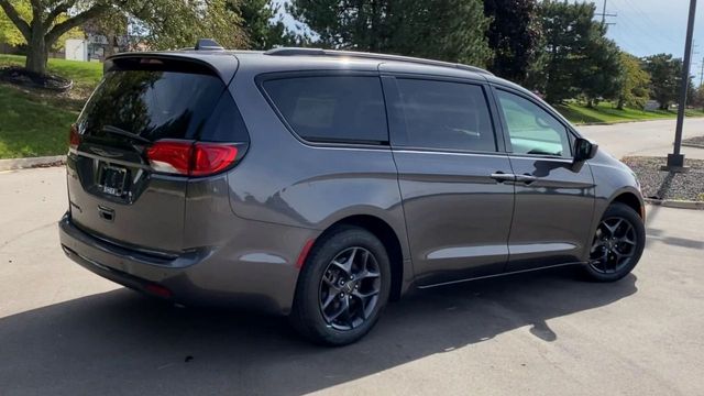 2018 Chrysler Pacifica Touring L 8