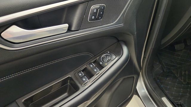 2017 Ford Edge Titanium Gray at Autostrade