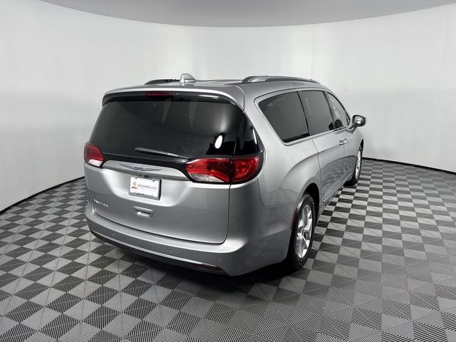 Used 2017 Chrysler Pacifica For Sale in Indianapolis, IN