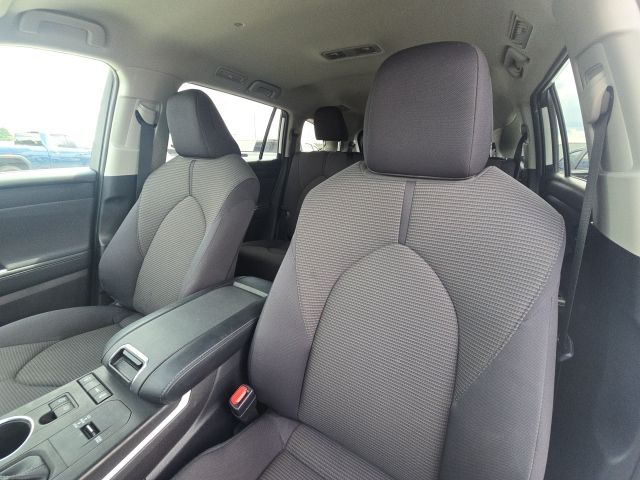 Photo of 2022 Toyota Highlander L in Dallas, GA - 19,  2022 Toyota Highlander L:B01818