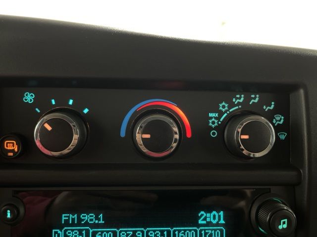 New 2026 Summit White Chevrolet Work Van image 11