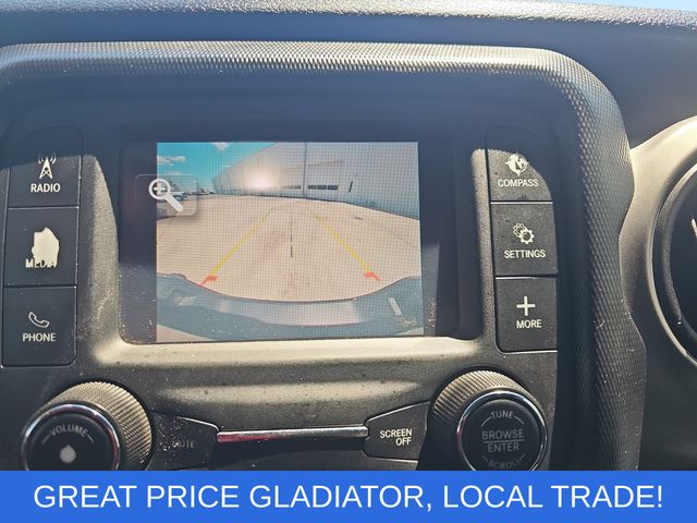 Used 2020 Silver Jeep Sport image 21