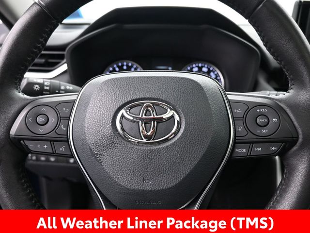 2021 Toyota RAV4 XLE 13