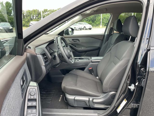 Used 2023 Black Nissan S image 13
