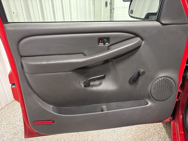 2004 GMC Sierra 1500 Work Truck photo