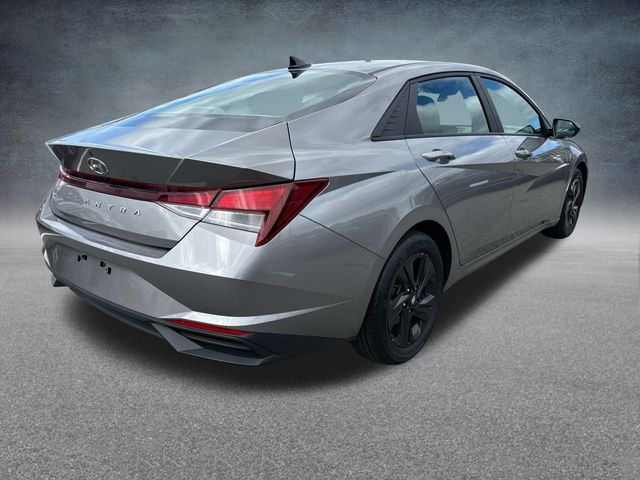 2022 Hyundai Elantra SEL 7