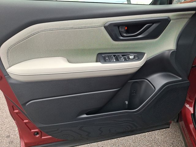 used 2025 Subaru Forester car, priced at $32,498