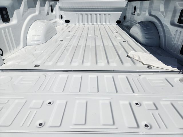 2025 Oxford White Ford Super Duty F-350 DRW XL 4X4 Truck