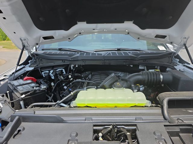 New 2026 Oxford White Ford Lariat® image 31