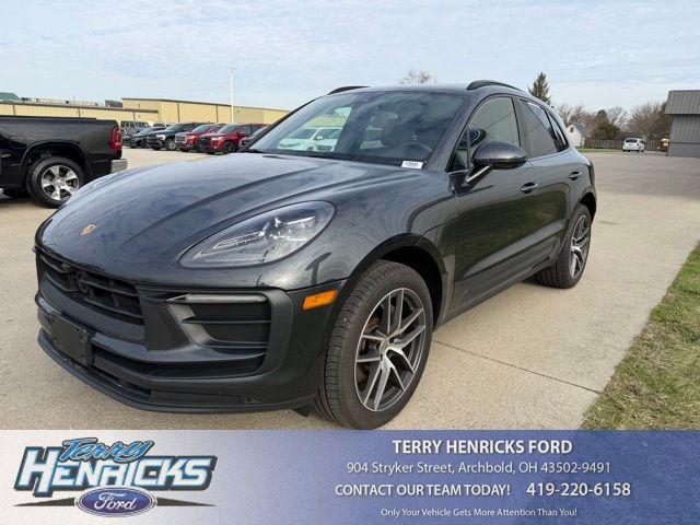 Gray 2024 Porsche Macan AWD SUV / Crossover All-Wheel Drive 7-Speed Automatic
