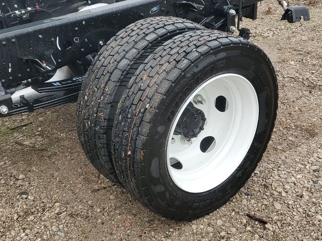 2026 Chevrolet LCF 4500HG Regular Cab RWD Cab Chassis for sale #TS205862 - photo 17