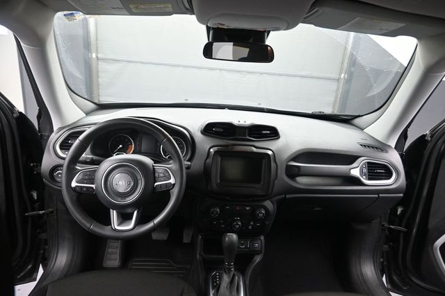 2020 Jeep Renegade Latitude Gray at Durrett Motor Company