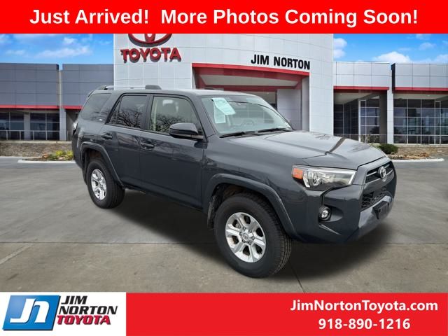 2024 Toyota 4Runner SR5's photo