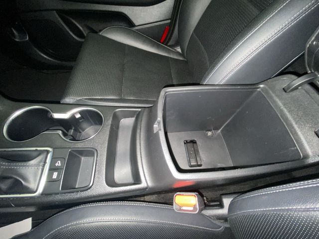 Used 2022 White Kia EX image 20