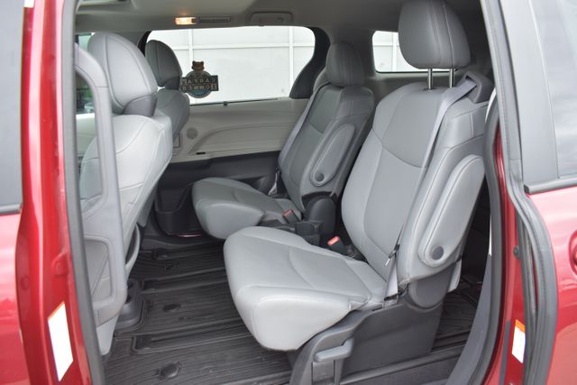 Used 2024 Toyota Sienna Van