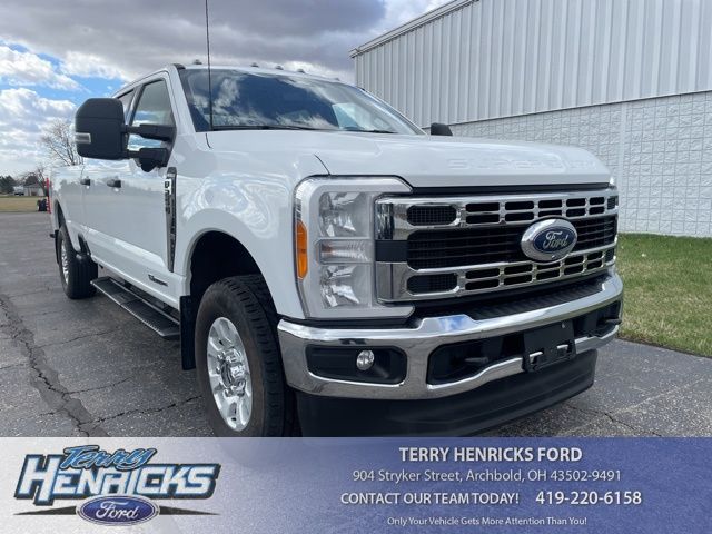 2023 Ford F-250 Super Duty XLT Crew Cab 4WD