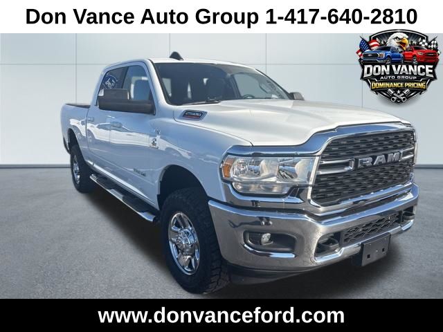 Bright White Clearcoat 2022 RAM 2500 Big Horn Crew Cab 4WD Pickup Truck Four-Wheel Drive 6-Speed Automatic