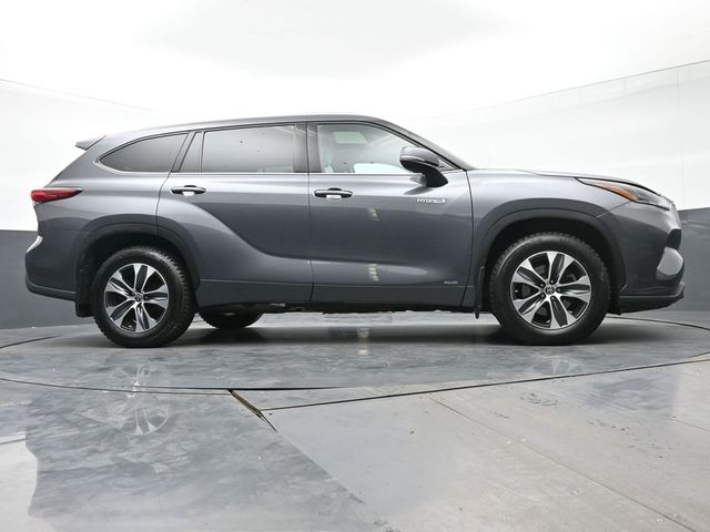 2021 Toyota Highlander Hybrid XLE 37