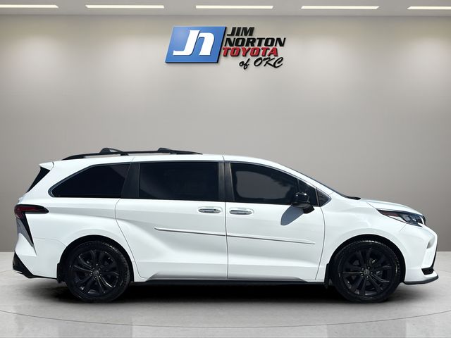 Used 2022 Toyota Sienna Van