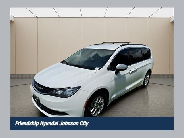 Bright White Clearcoat 2021 Chrysler Voyager Minivan Front-Wheel Drive 9-Speed Automatic