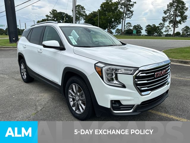Used 2024 White GMC SLT image 3