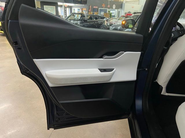 2023 Fisker Ocean thumbnail 24