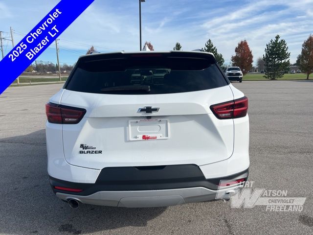 2025 Chevrolet Blazer LT 4