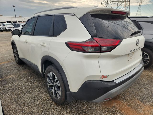 2022 Nissan Rogue SV - 3