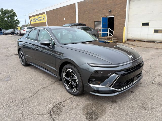 New 2026 Gray Hyundai SEL Sport image 11