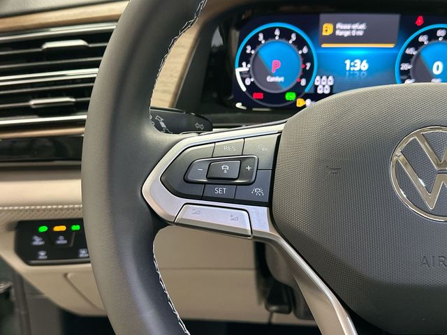 2026 Volkswagen Atlas 2.0T SE w/Technology Green at Subaru and VW of Moon Township