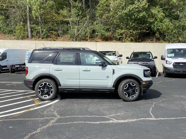 2024 Ford Bronco Sport Outer Banks 2