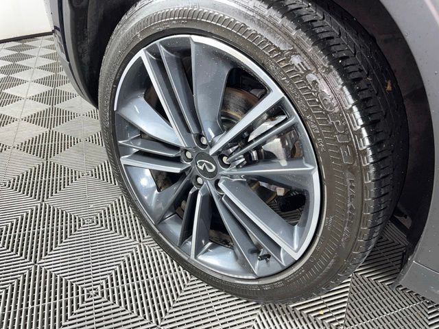 Certified Used 2025 Blue INFINITI LUXE image 13