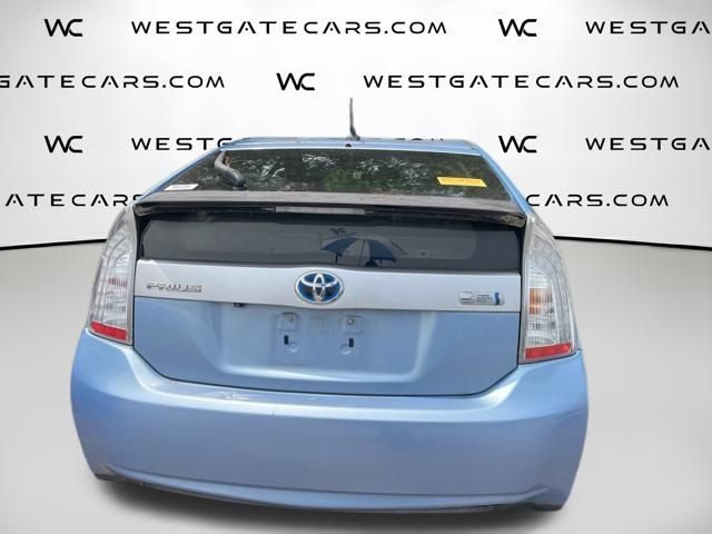 ToyotaPrius Plug-in11