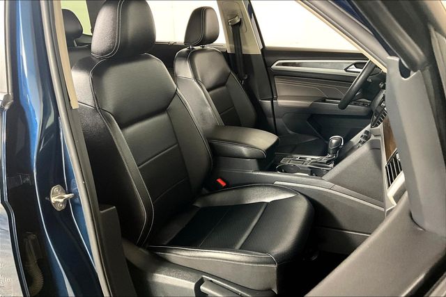 2022 Volkswagen Atlas 3.6L V6 SE w/Technology photo