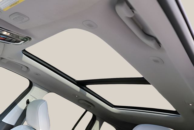 Used Car 2023 Jeep Grand Cherokee  Overland For Sale Under $40,000 In Austin, Texas