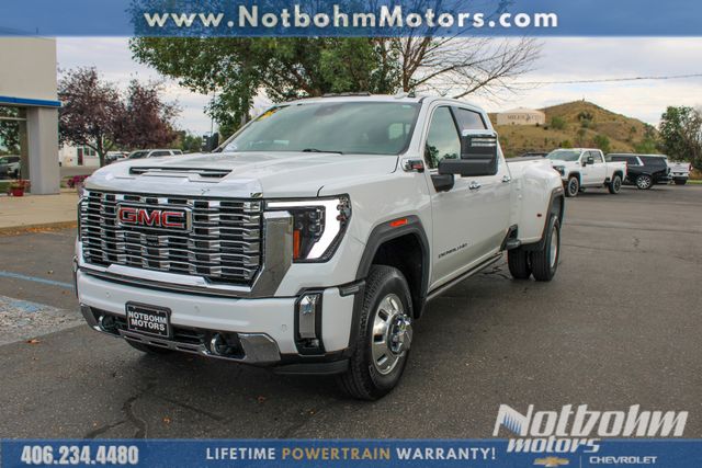 White Frost Tricoat 2024 GMC Sierra 3500HD Pickup Truck Four-Wheel Drive Automatic