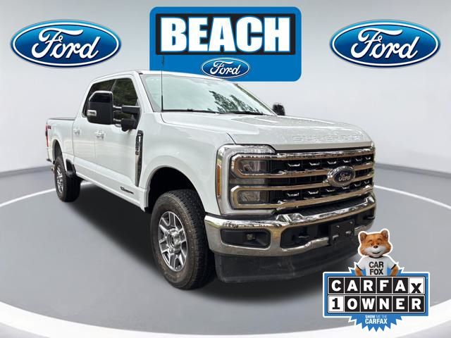 Oxford White 2024 Ford F-250 Super Duty Pickup Truck Four-Wheel Drive Automatic