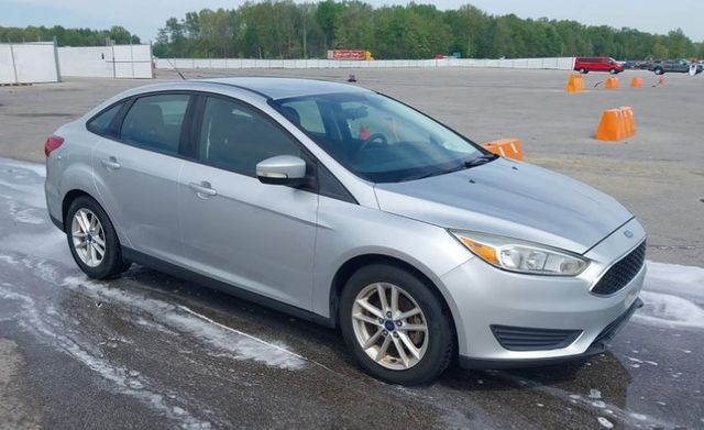 Ingot Silver 2017 Ford Focus SE Sedan Front-Wheel Drive 6-Speed Automatic