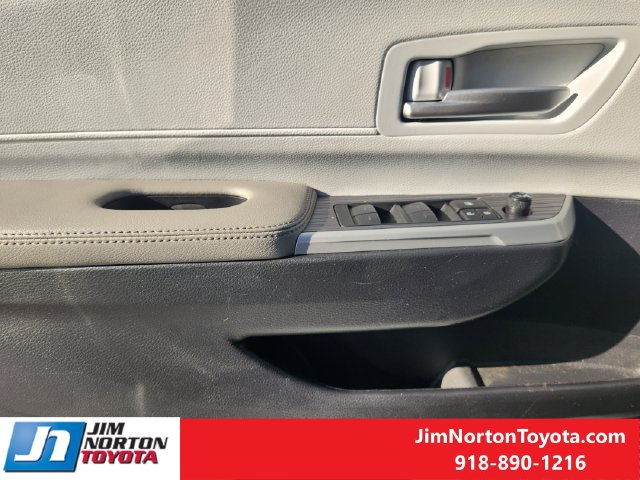Used 2025 Toyota Sienna Van