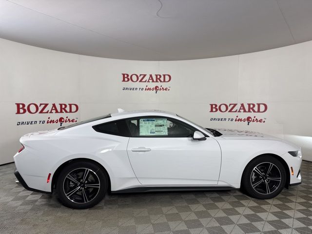 2025 Oxford White Ford Mustang EcoBoost RWD Coupe