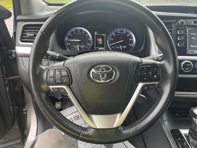 Used 2017 Toyota Highlander SUV
