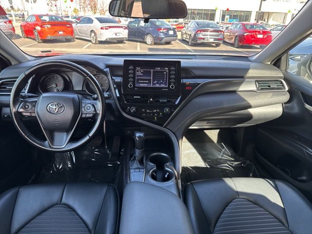 2022 Toyota Camry SE 21