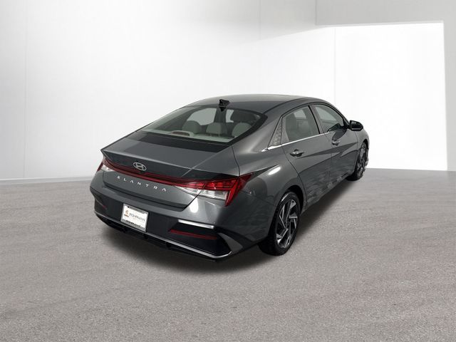 Used 2025 Hyundai Elantra For Sale in Indianapolis, IN