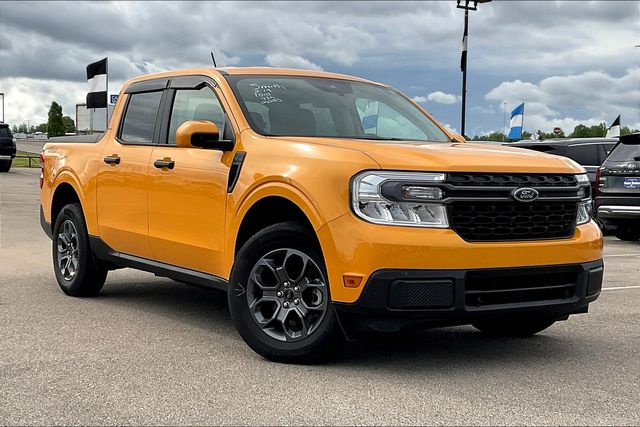 2023 Ford Maverick XLT photo