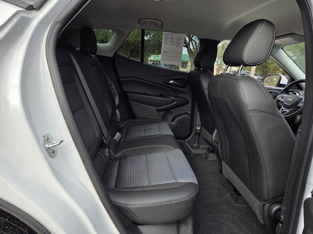 2025 Chevrolet Trax #24