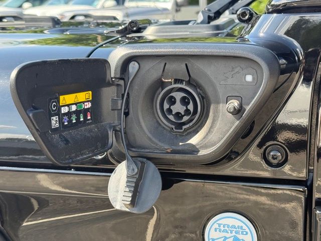 Used 2024 Jeep Wrangler SUV